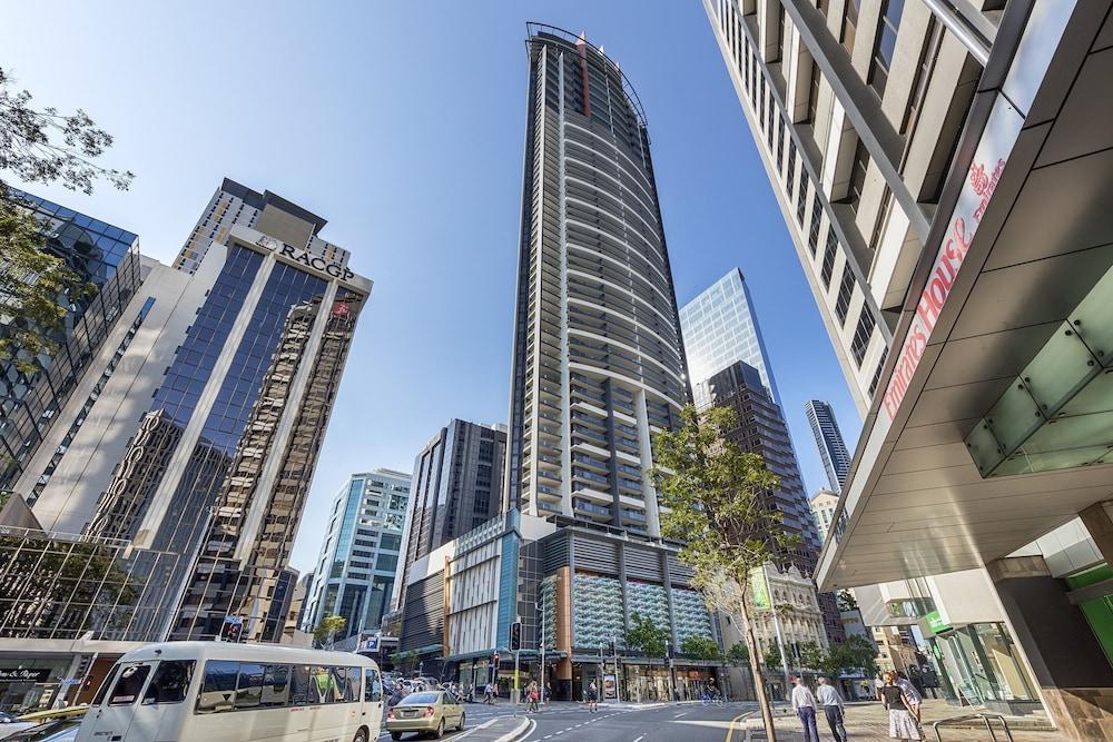 Oaks Brisbane Aurora Suites Экстерьер фото