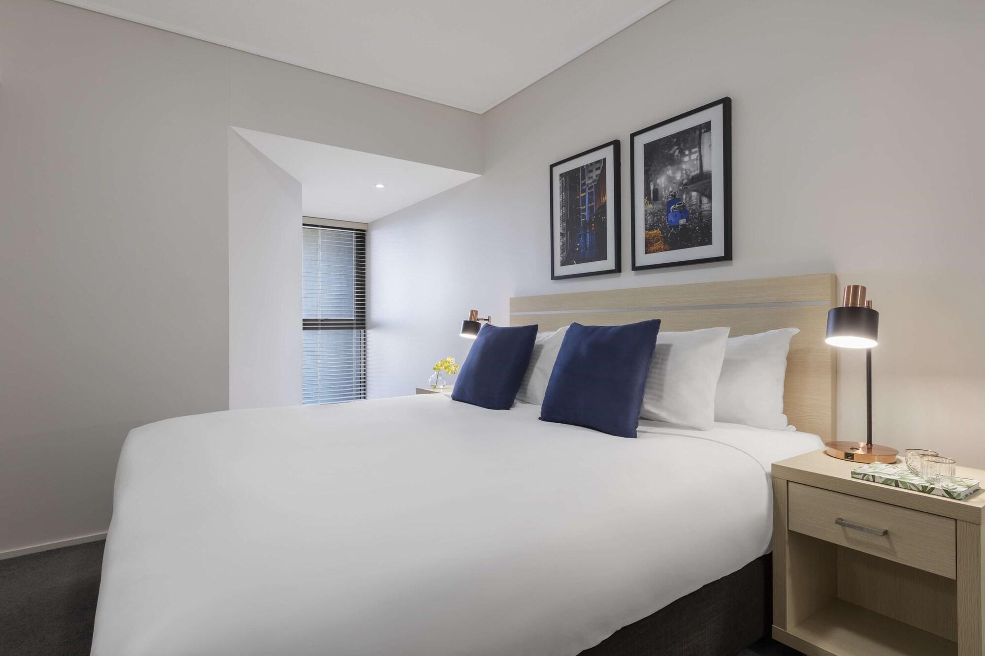 Oaks Brisbane Aurora Suites Экстерьер фото