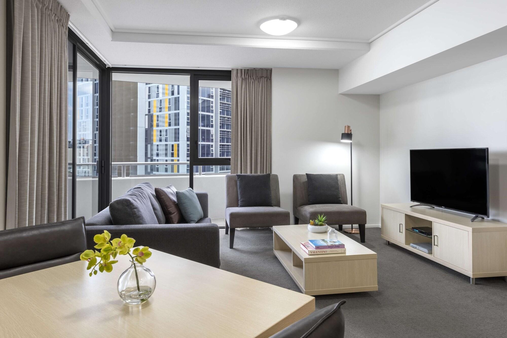 Oaks Brisbane Aurora Suites Экстерьер фото