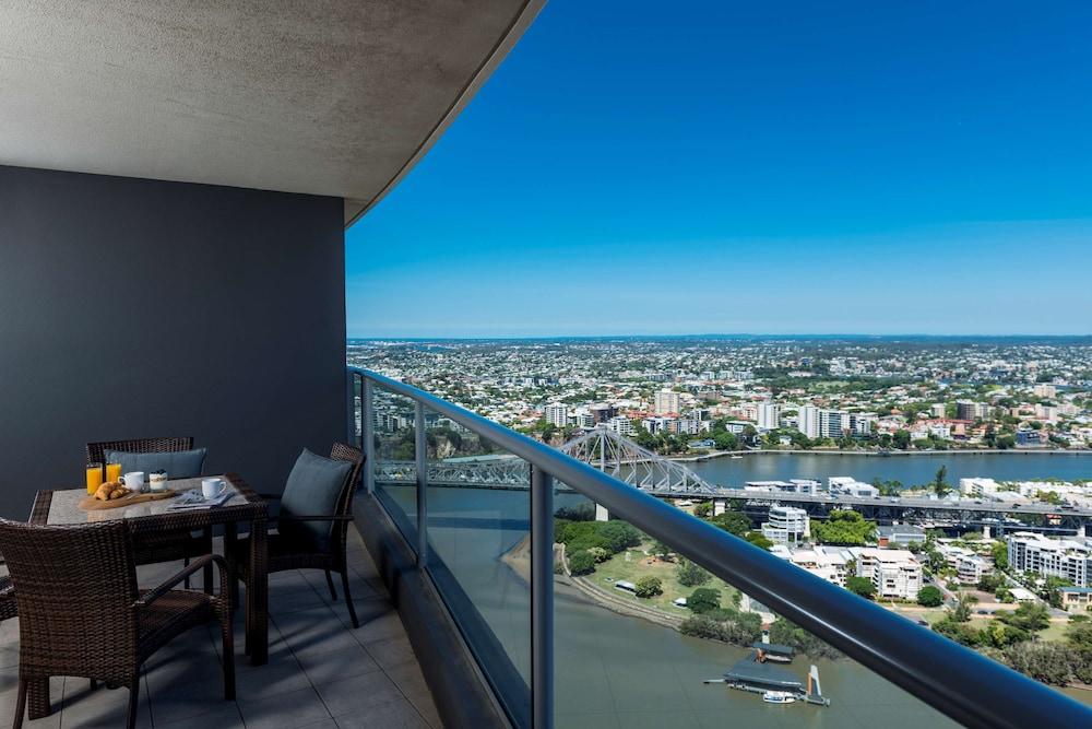 Oaks Brisbane Aurora Suites Экстерьер фото